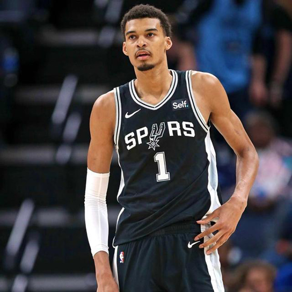 文班亚马明日复出战雷霆！缺阵12场后受限登场，NBA杯半决赛看点拉满