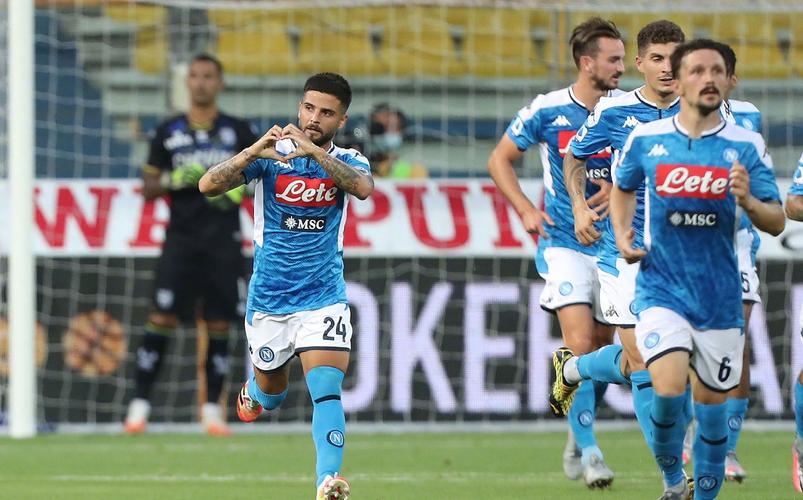 目前那不勒斯还要在欧冠面对<a href=/zuqiuall/barcelona/ target=_blank class=infotextkey>巴萨</a>,期待那不勒斯的精彩表现